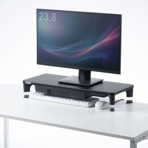 キーボードを台の下へ入れたメーカー例。手元の機種の高さを別に確認する。